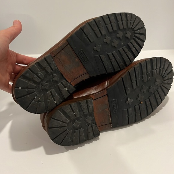 Beautiful Brien leather Chukka with brand new soles - Picture 5 of 5